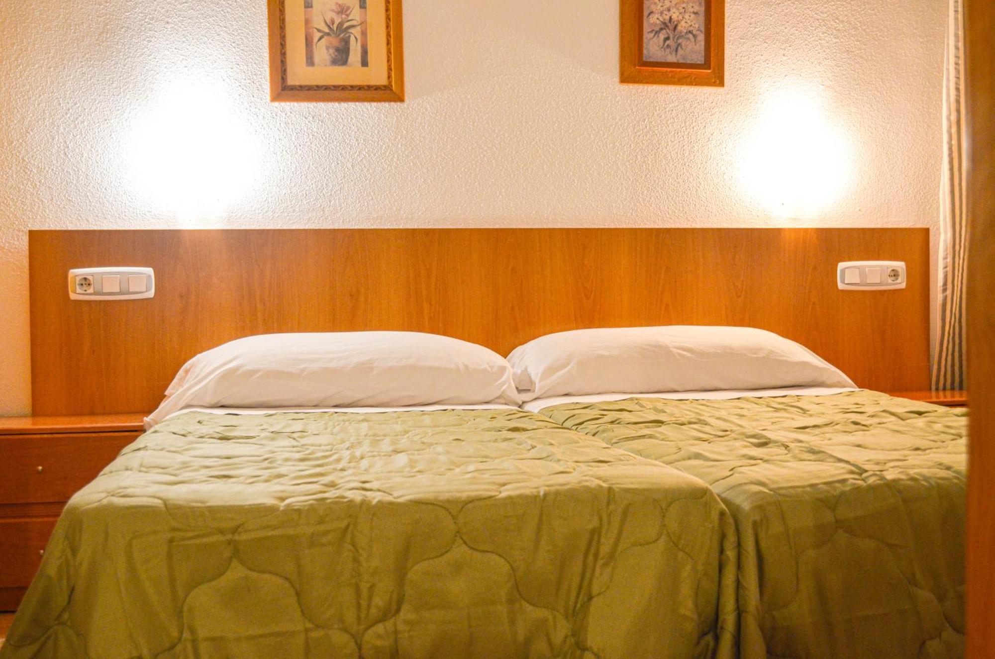 Gran Via Levante Guest house 2*