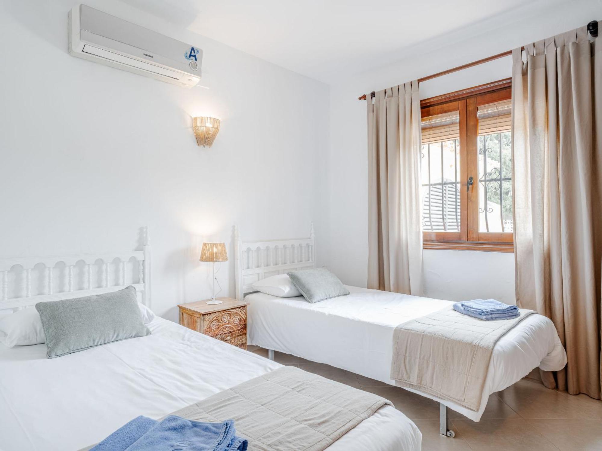 Les Canyes By Interhome *