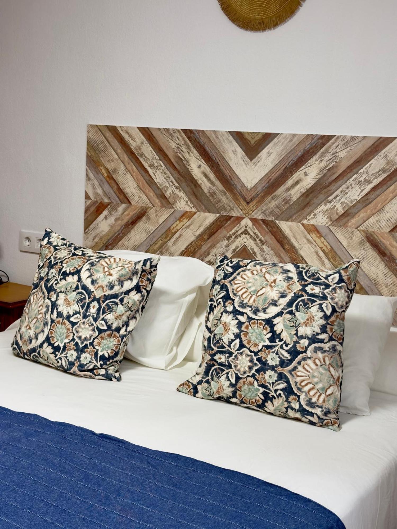 Carmencita Hostal *