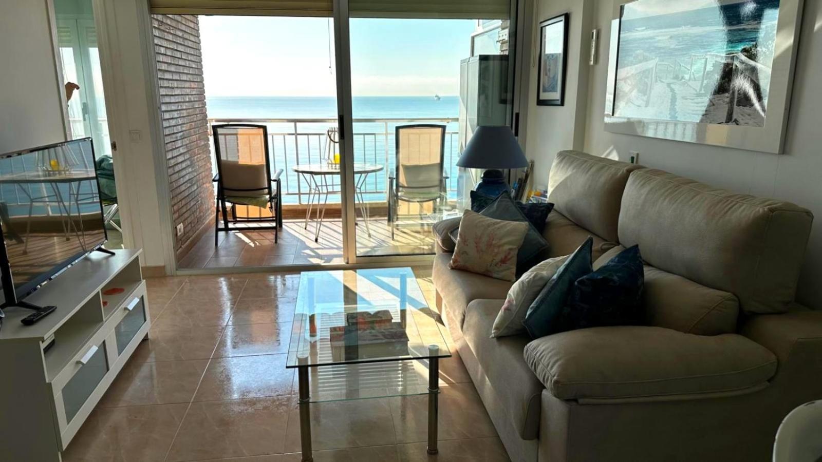 Apartamento Con Vistas Al Mar Primera Linea De Playa Del Postiguet