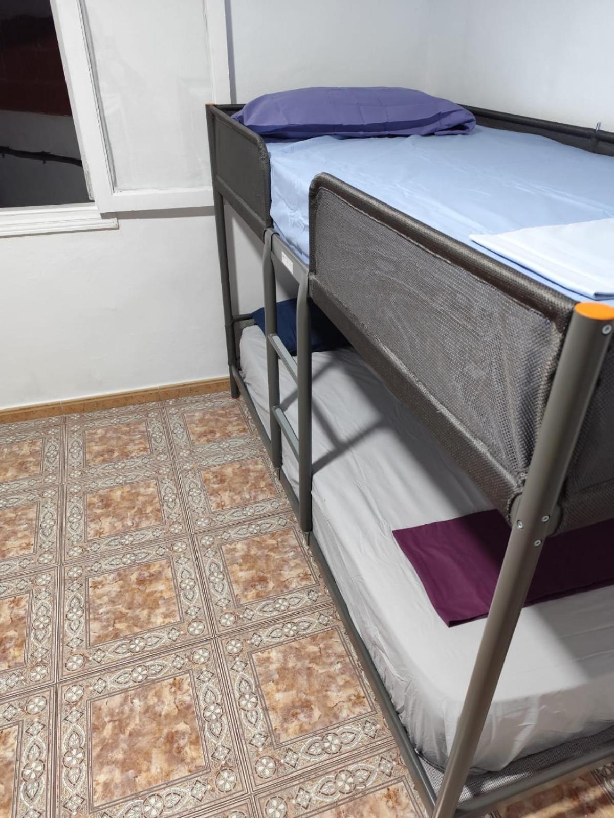 Banana Surf House Guest house Los Cristianos (Tenerife)