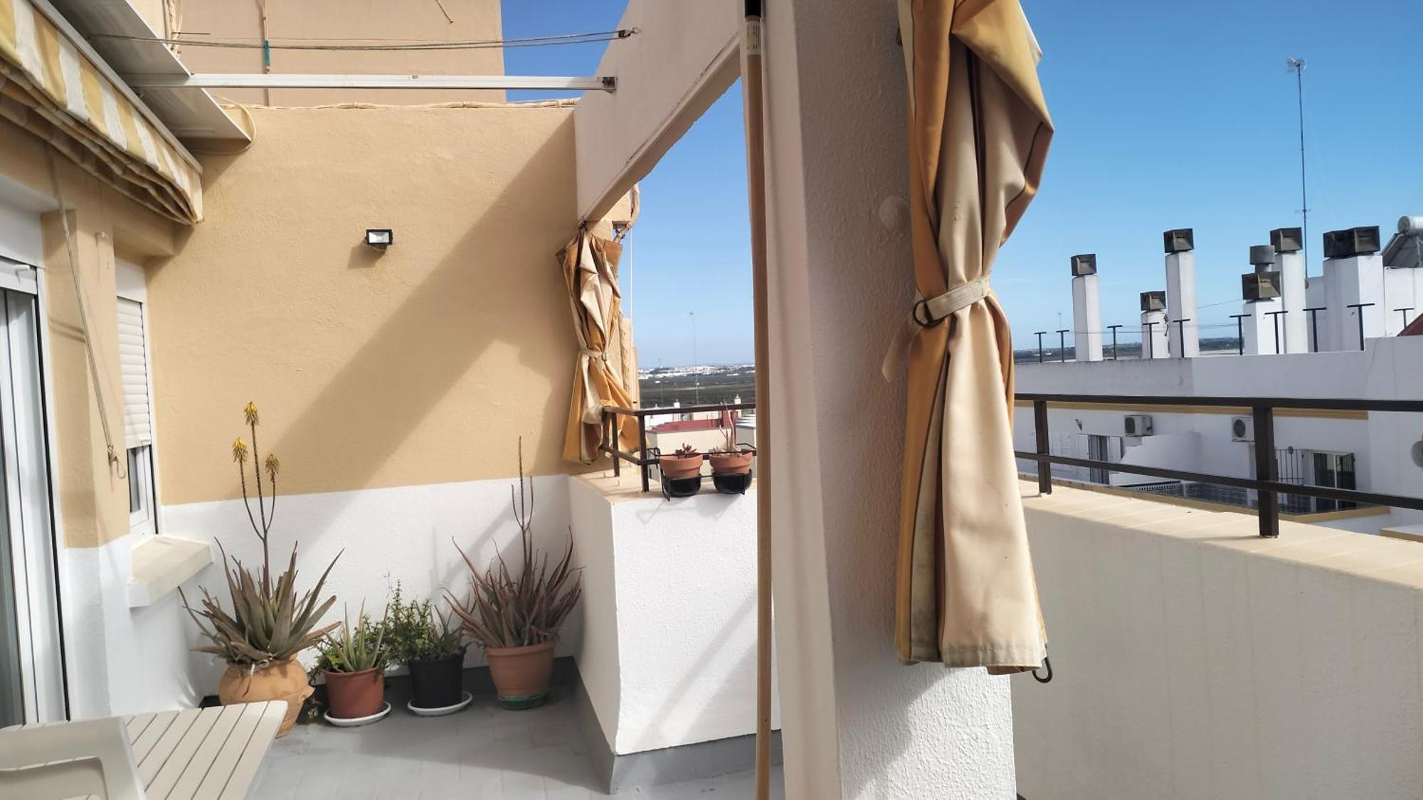 Atico Con Terraza En * San Fernando