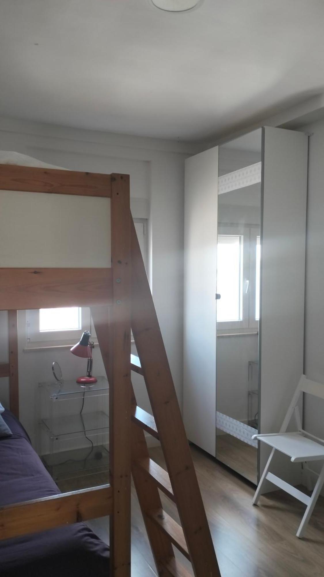 Apartamento Atico Con Terraza En *