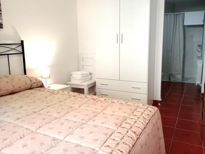 Bed & Breakfast Peregrinos La Piedra La Comodidad Del Hogar