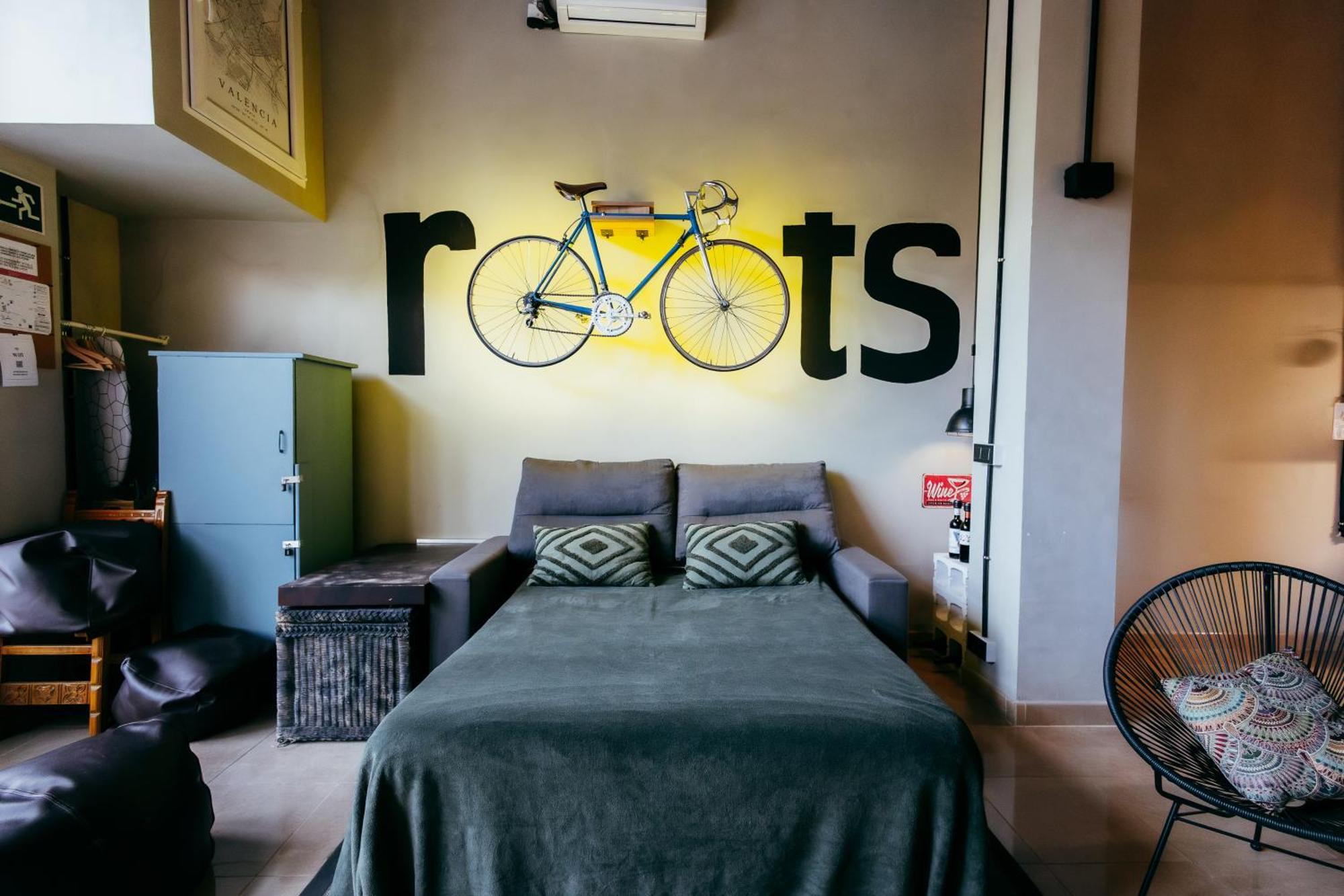 Ruzafa Roots, 12 Min To Centre, Smart Tv, Wine Apartment