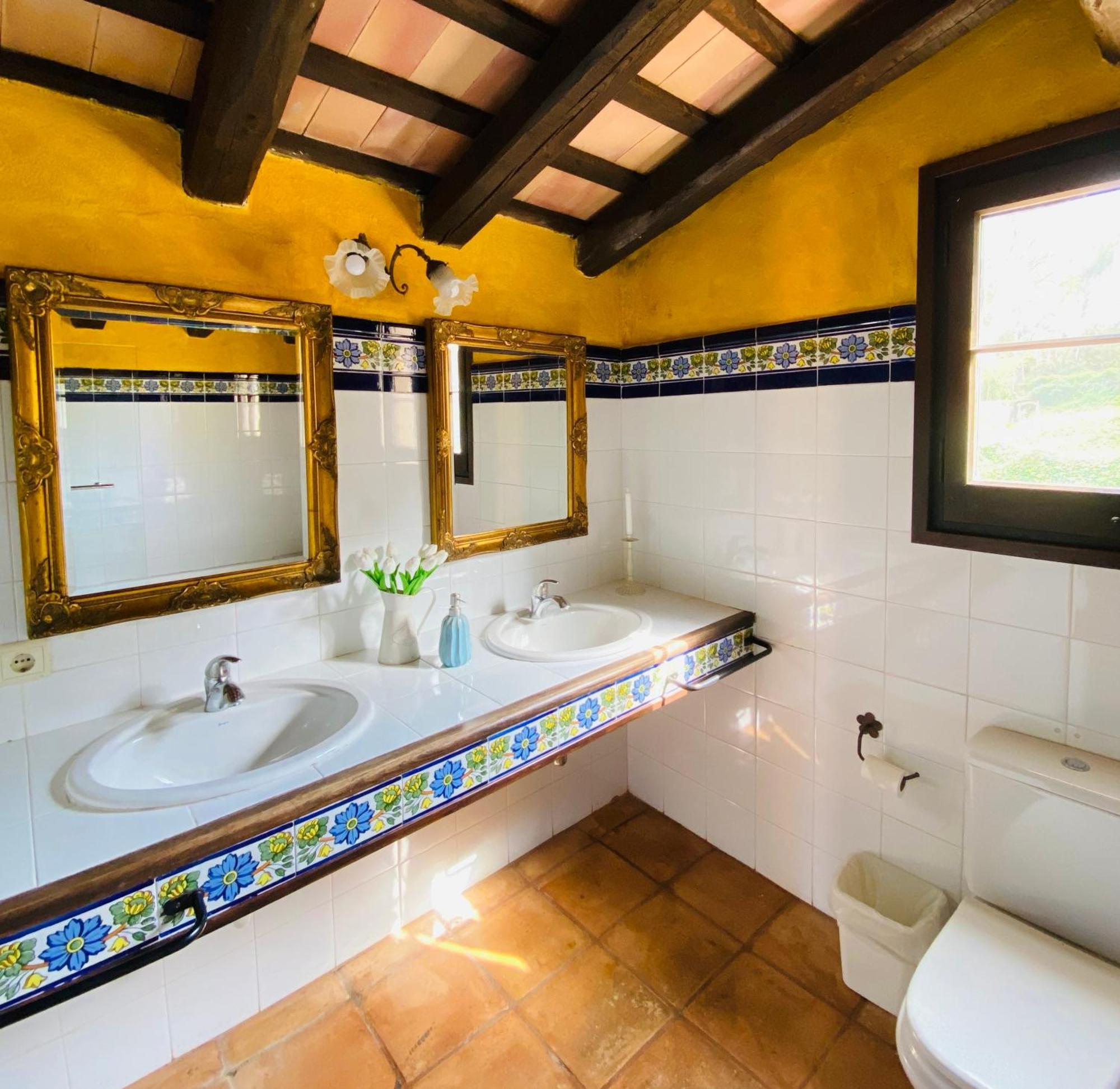 Chalet Casa Mas Molines Con Piscina Jacuzzi Y Barbacoas Mont-ras (Montrás)