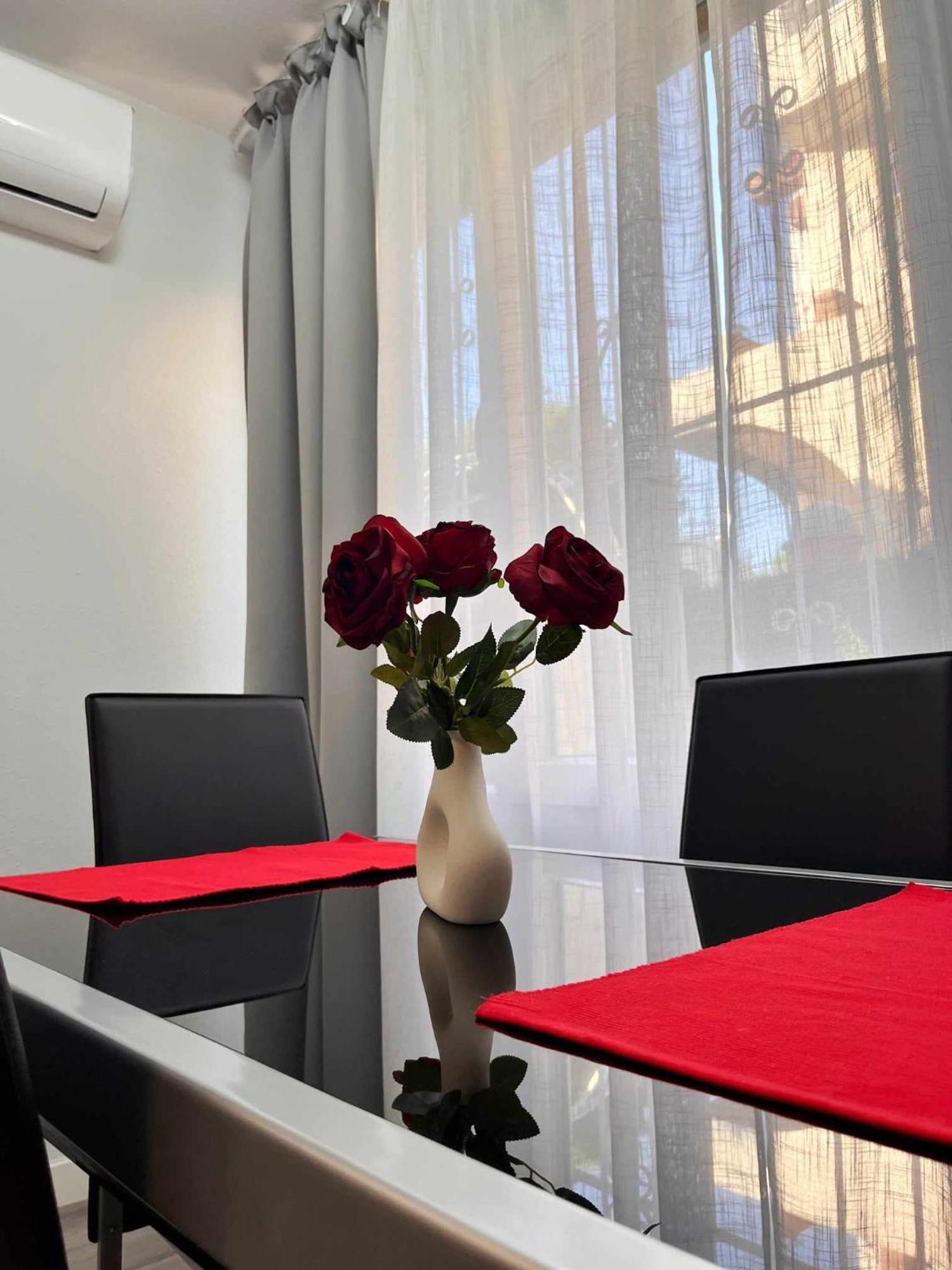 Z&r - Alcyone Apartment