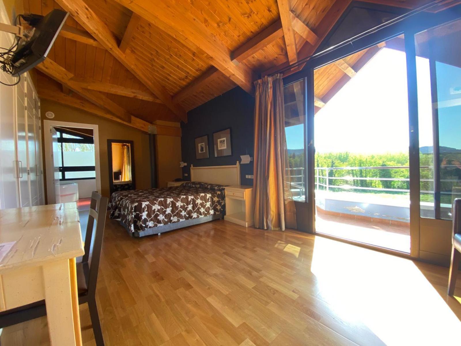 Roomrural Iru-bide Hotel *