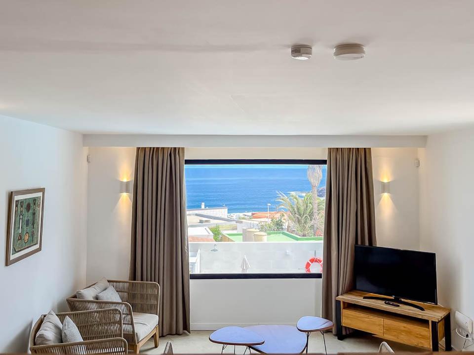 Edem piscina climatizada Playa del Hombre Telde