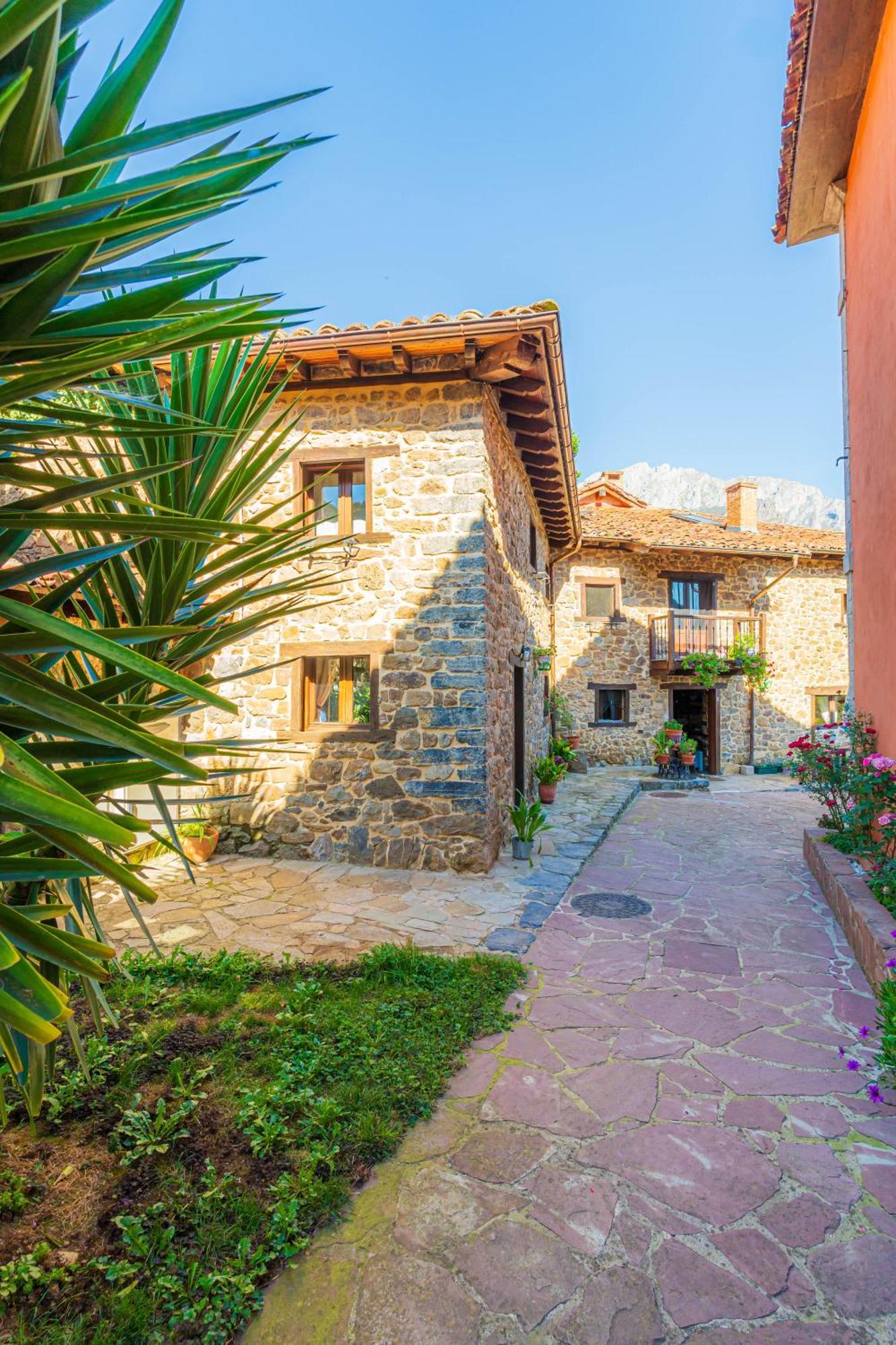 La Casa De Adriana