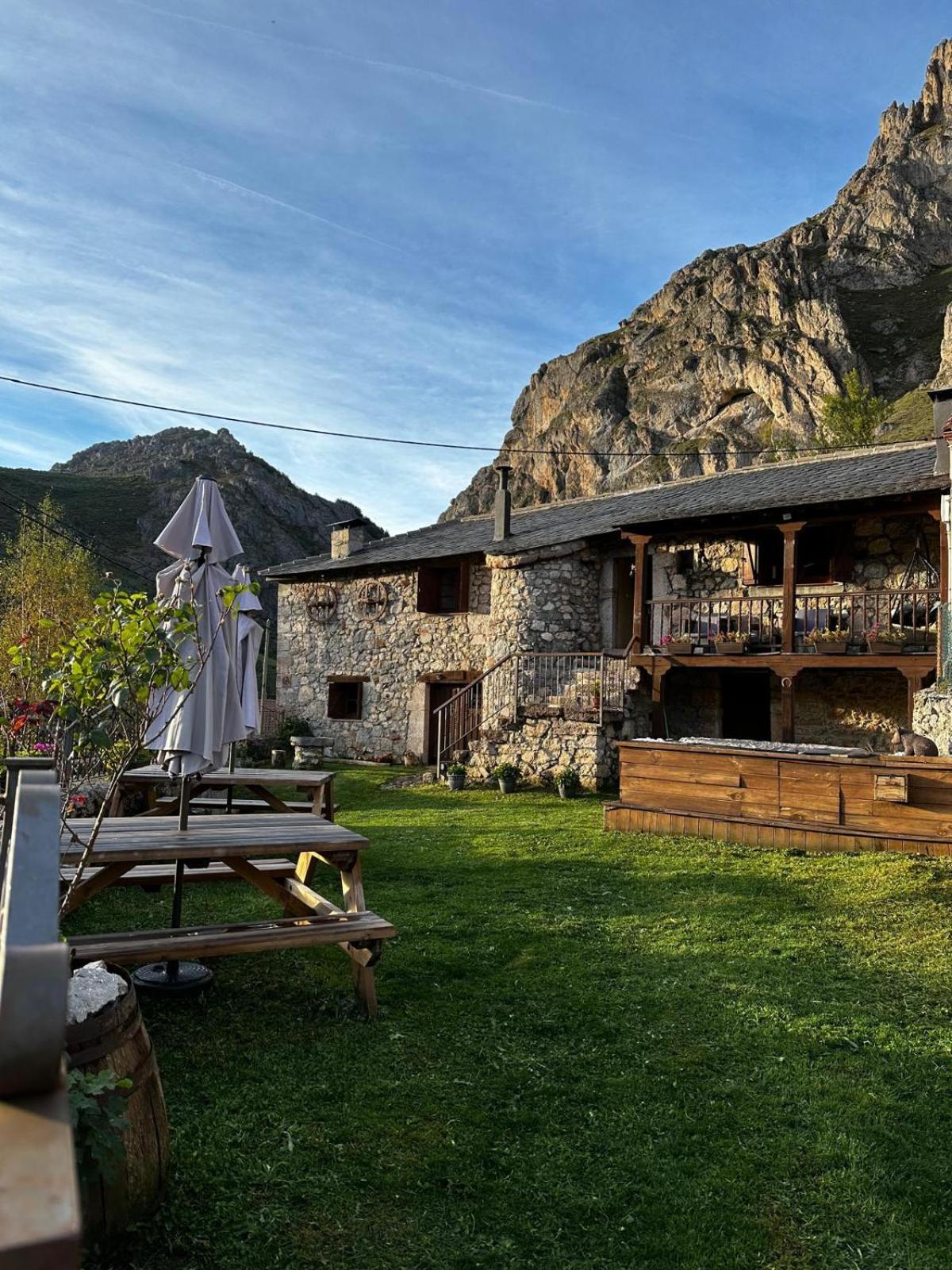 Apartamento Rurales La Laguna Somiedo