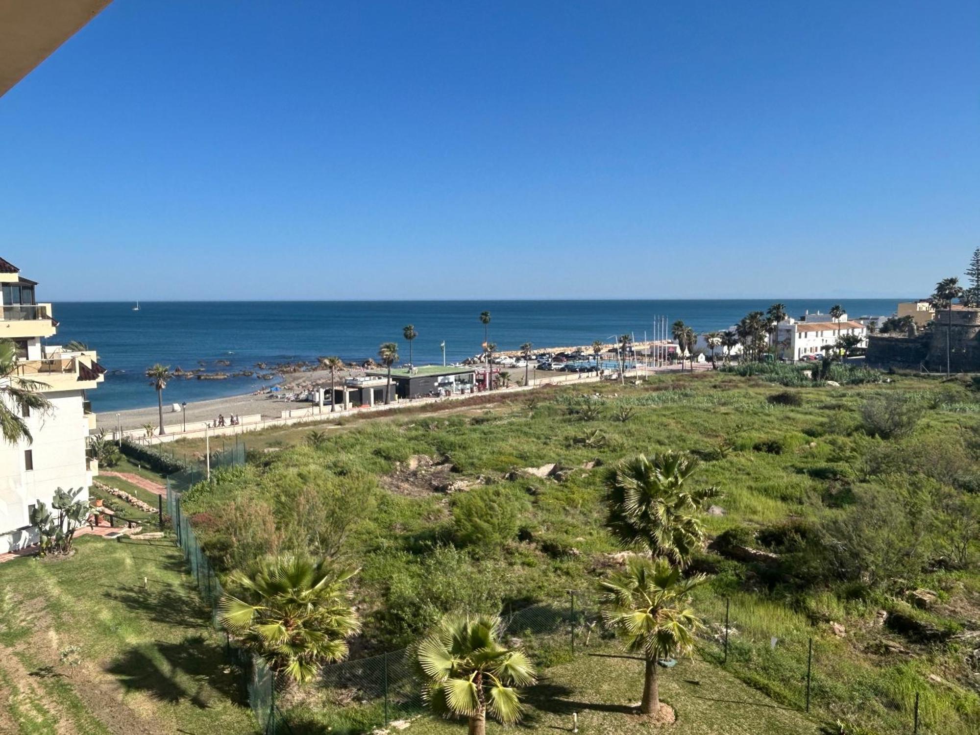 Sea & Castillo View Apartment Castillo de Sabinillas