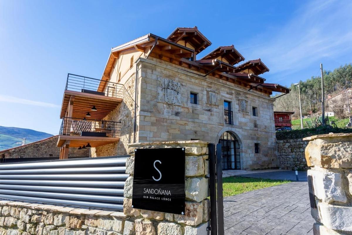 Sandonana Old Palace Villafufre