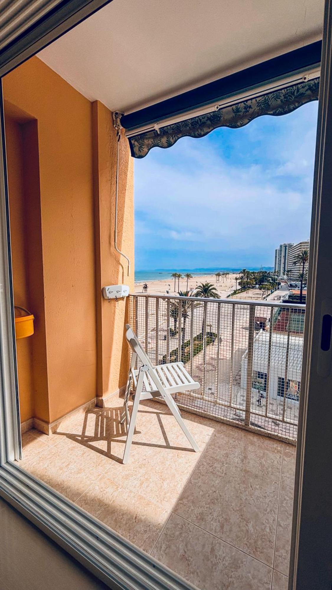Primera Linea Playa San Antonio Apartment *