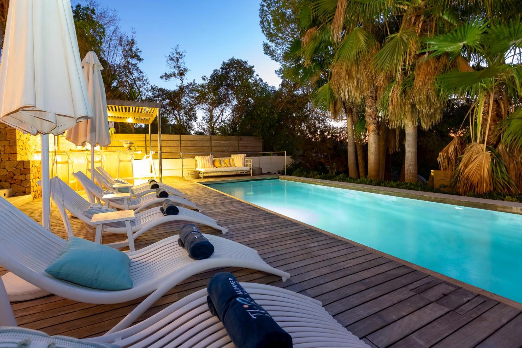In Cala Salada Sleeps 14 San Antonio Abad