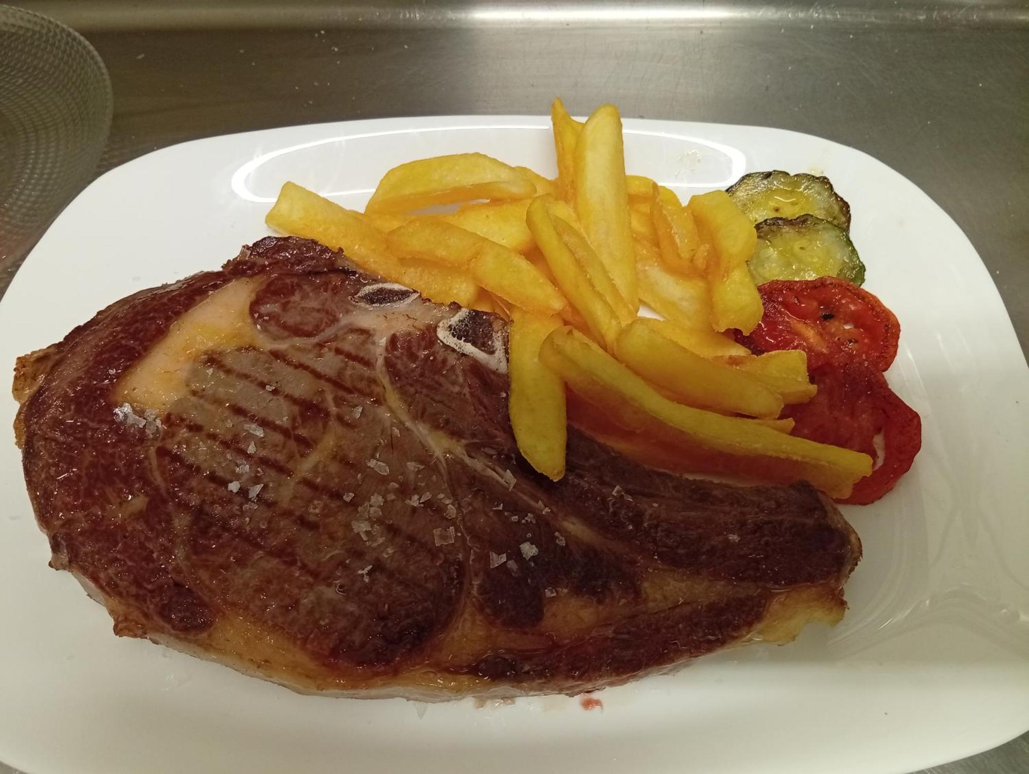 Hotel Quinones Fuentes Calientes