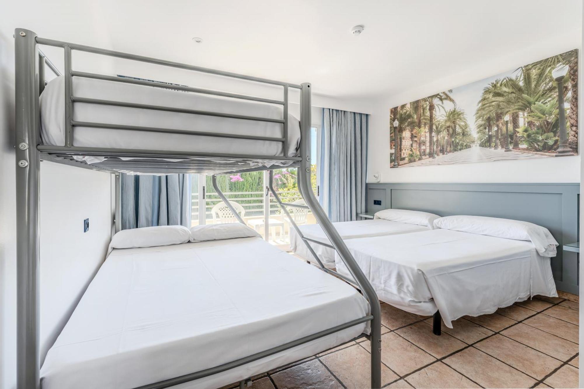Hospedium Abril Hotel