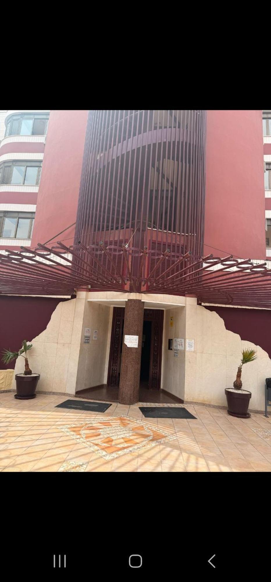 Damas Piso18 Apartamento *