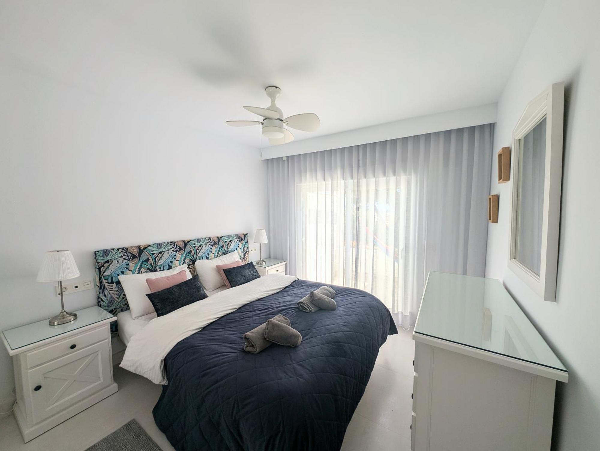 Miraflores Golf Penthouse With The Sea View Costa Apartamento