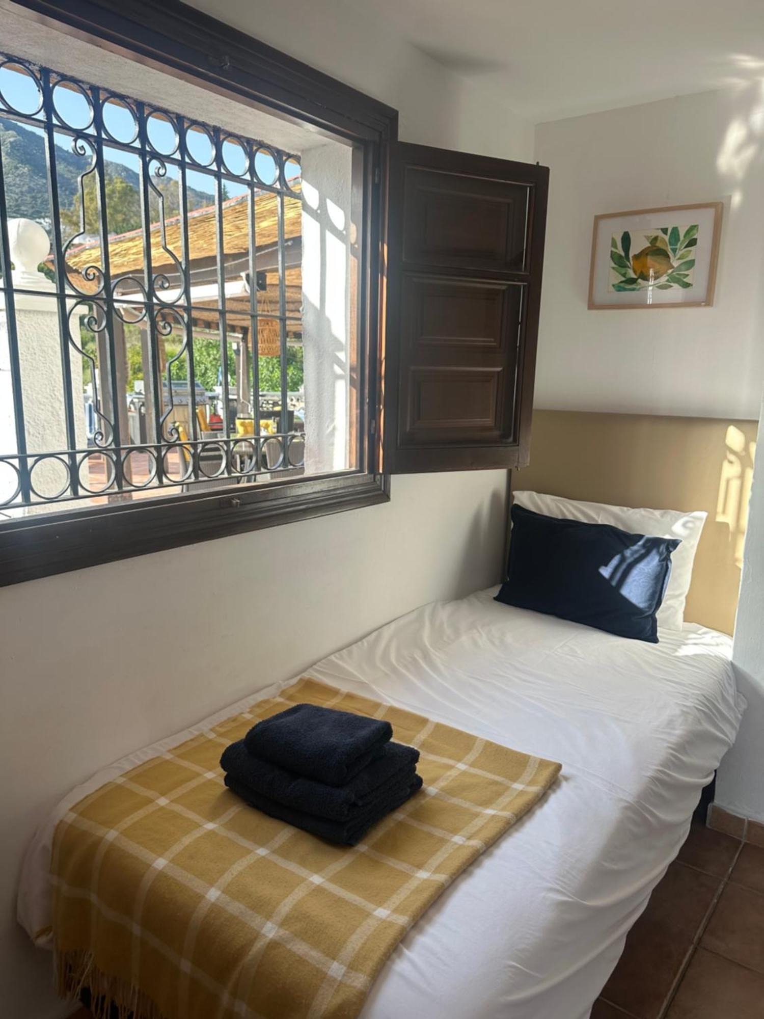 Casa Hermosa Bed & Breakfast *