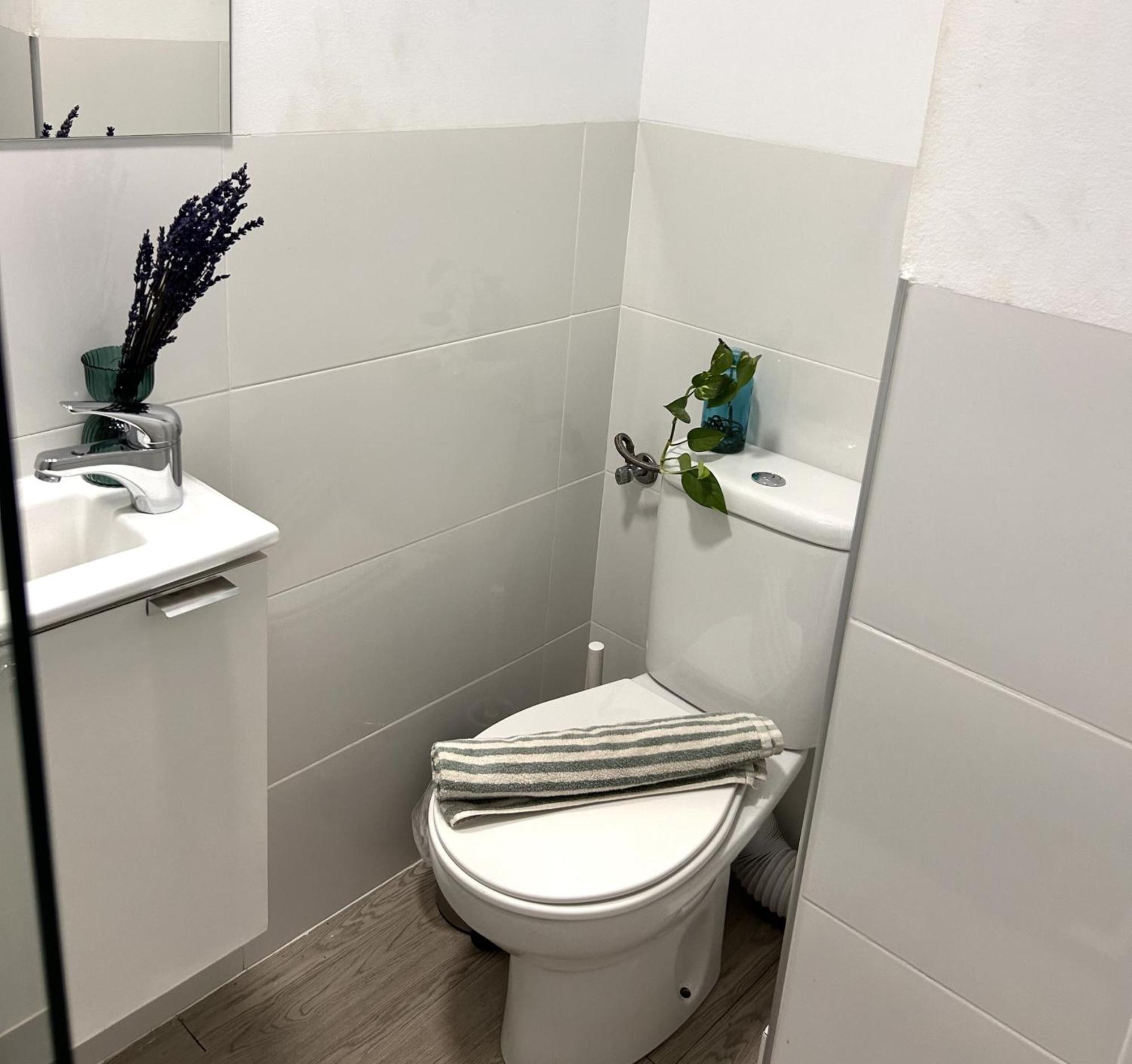 Privada En Hospitalet Bed & Breakfast