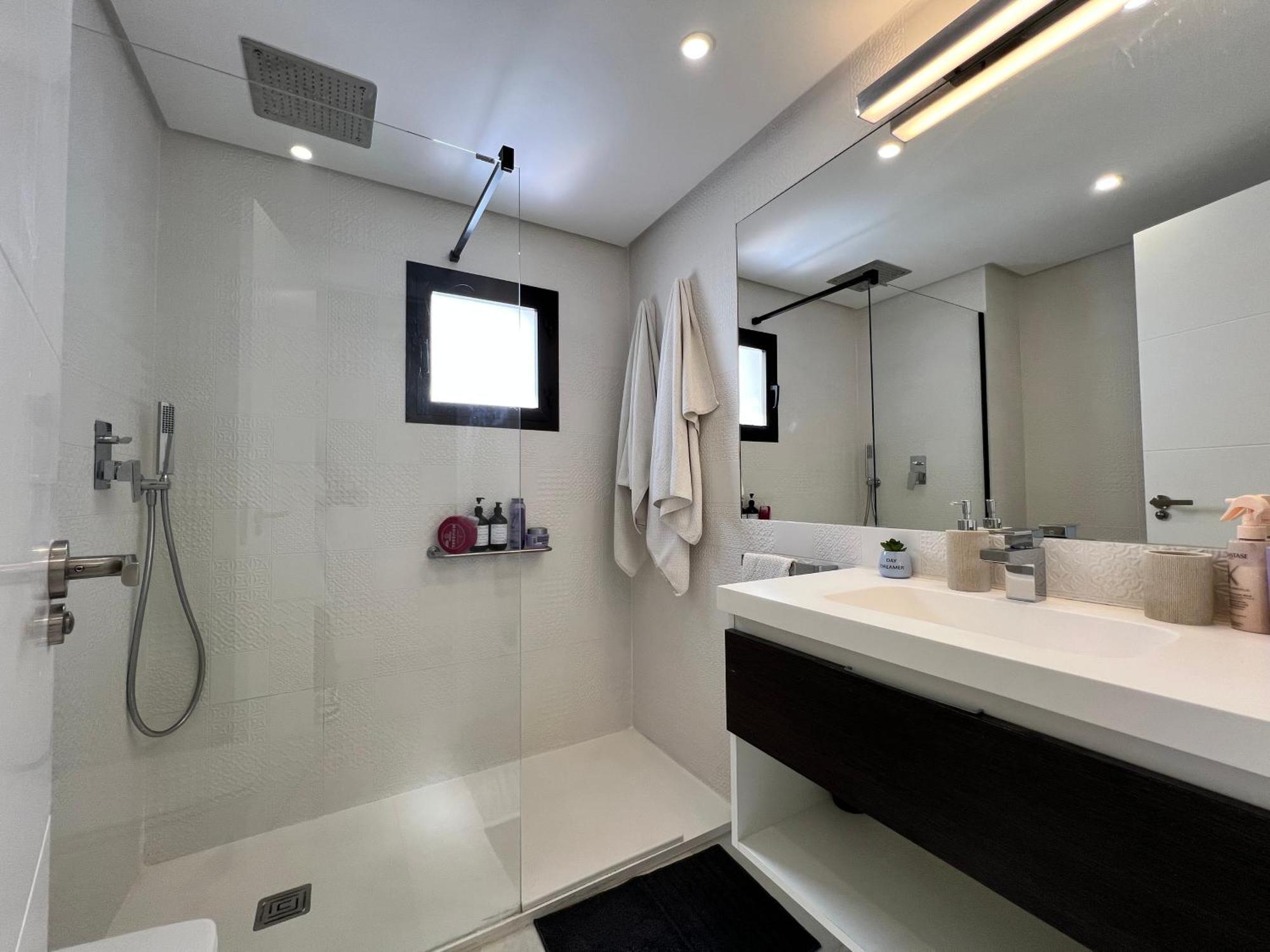 Puerto Banus. Urb Jardines Del Puerto. For Up To 6 * Marbella