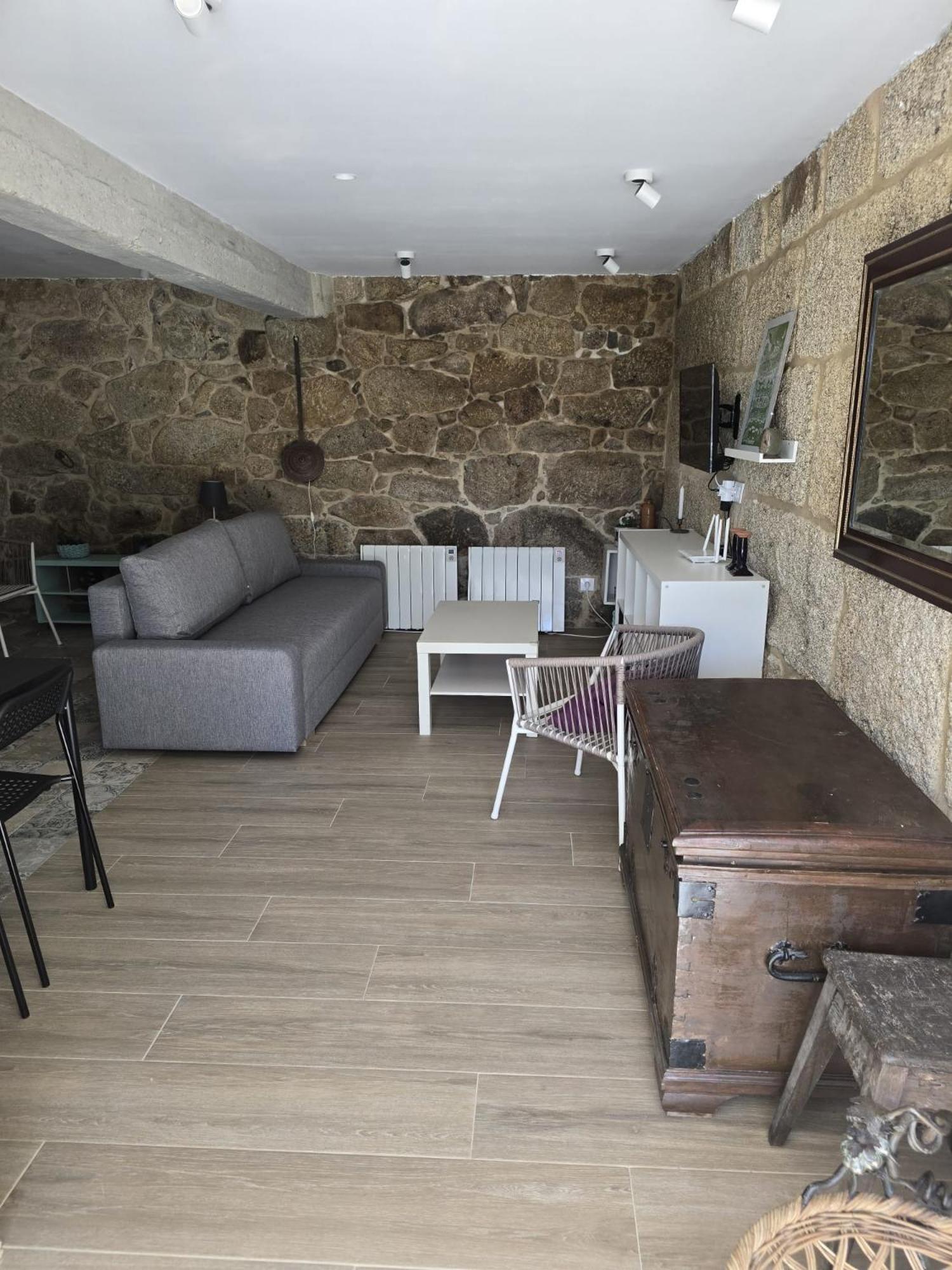 Apartamento Casita Recien Habilitada A Estrenar En Tuy Santiago