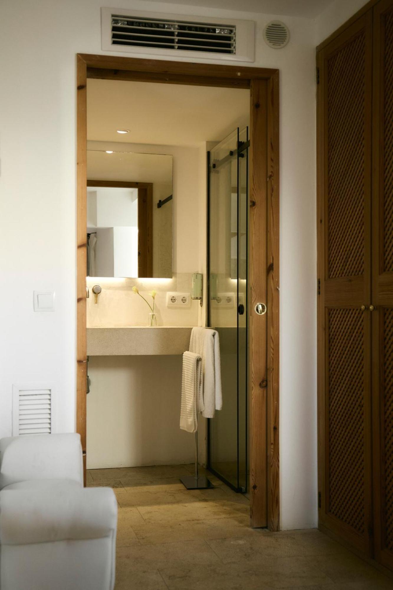 Forn Nou Hotel 4*