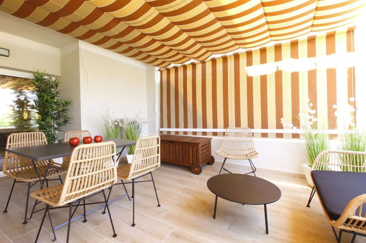 Apartamento Holidays Benalbeach