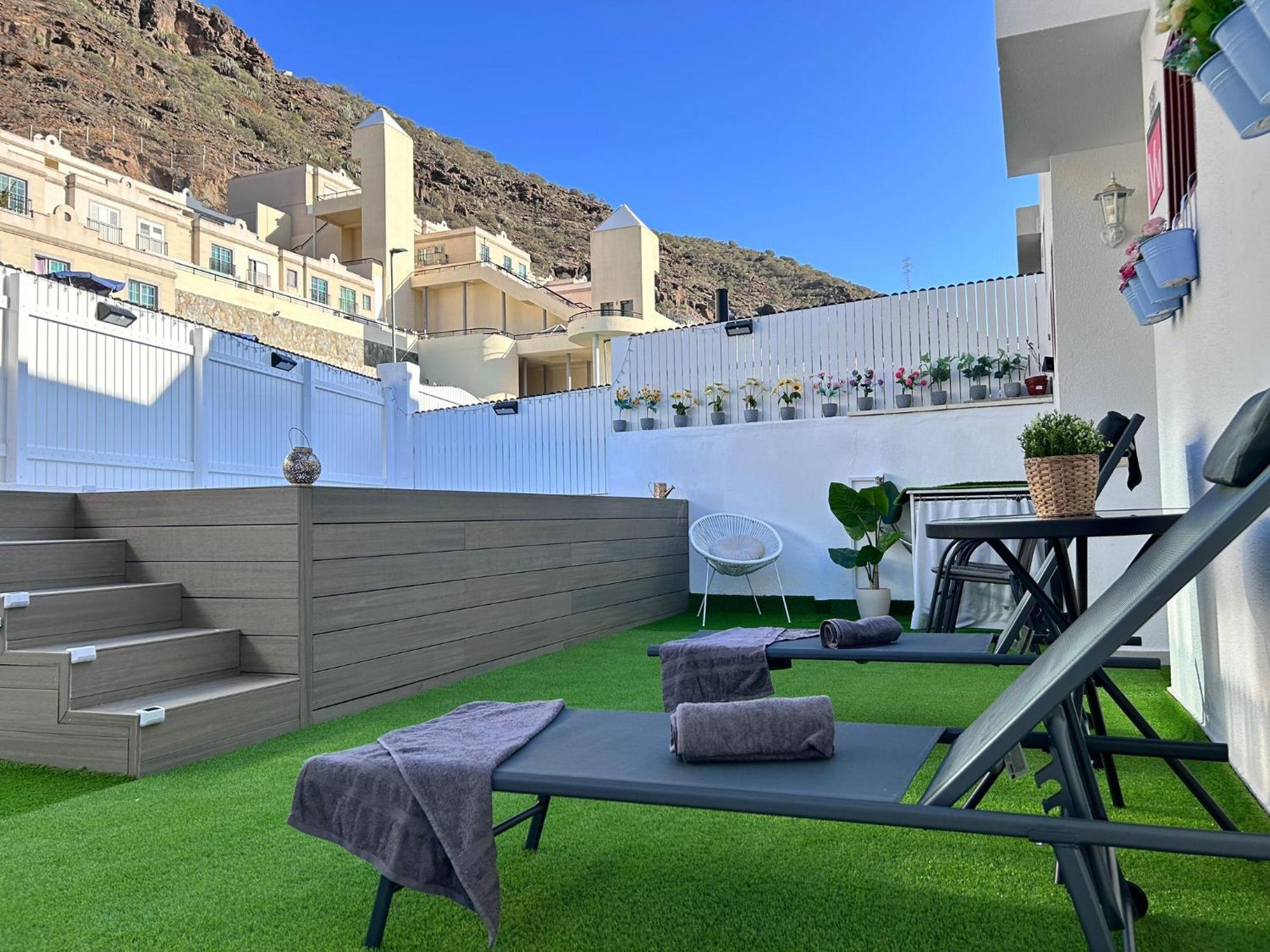Big Puerto Rico With Heated Saltwater Jacuzzi Pool & Bbq & Private Parking Apartment Puerto Rico (Gran Canaria)