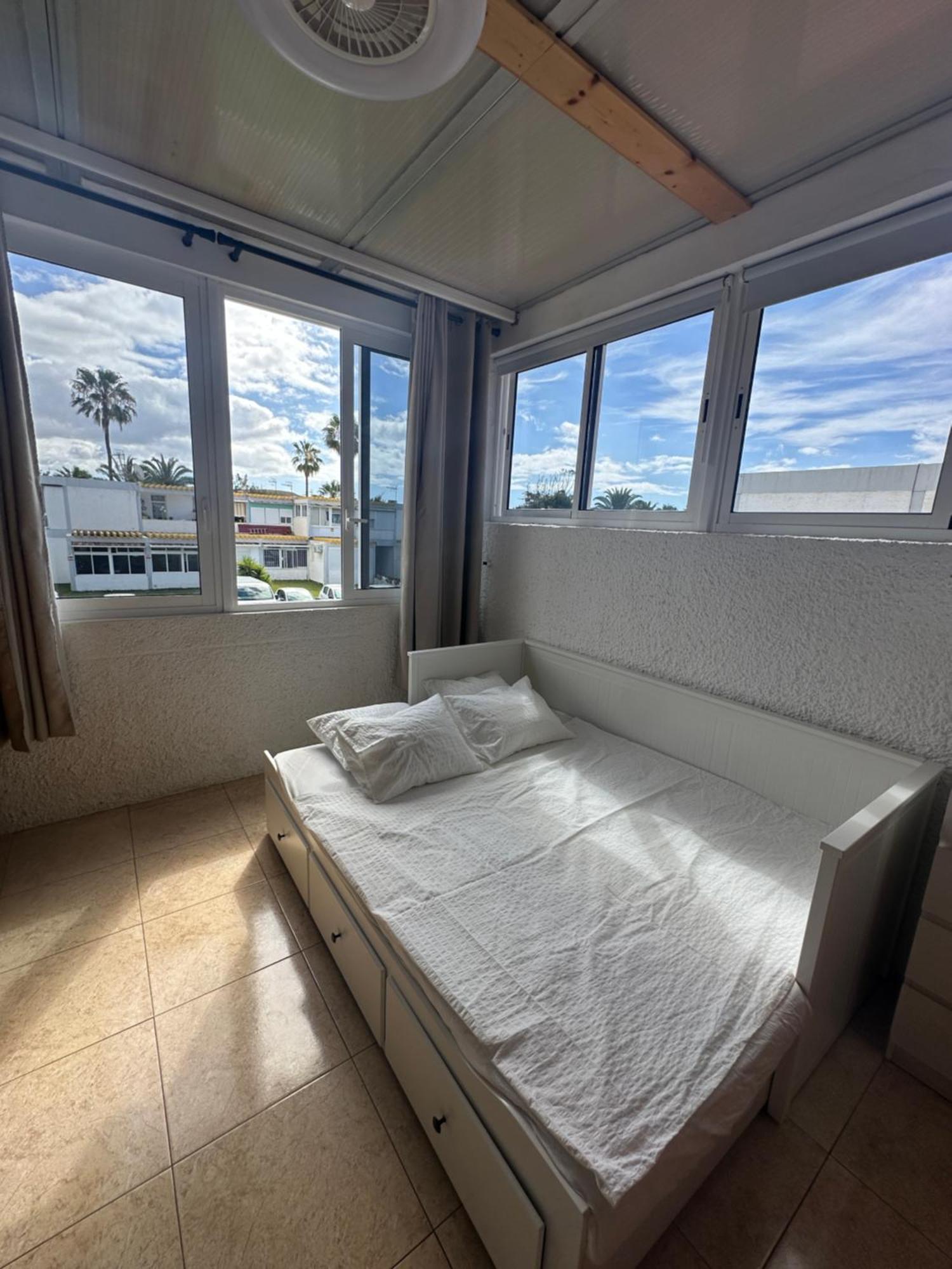 Apartment Hercules 2 Bedroom Apartment, Costa Del Silencio