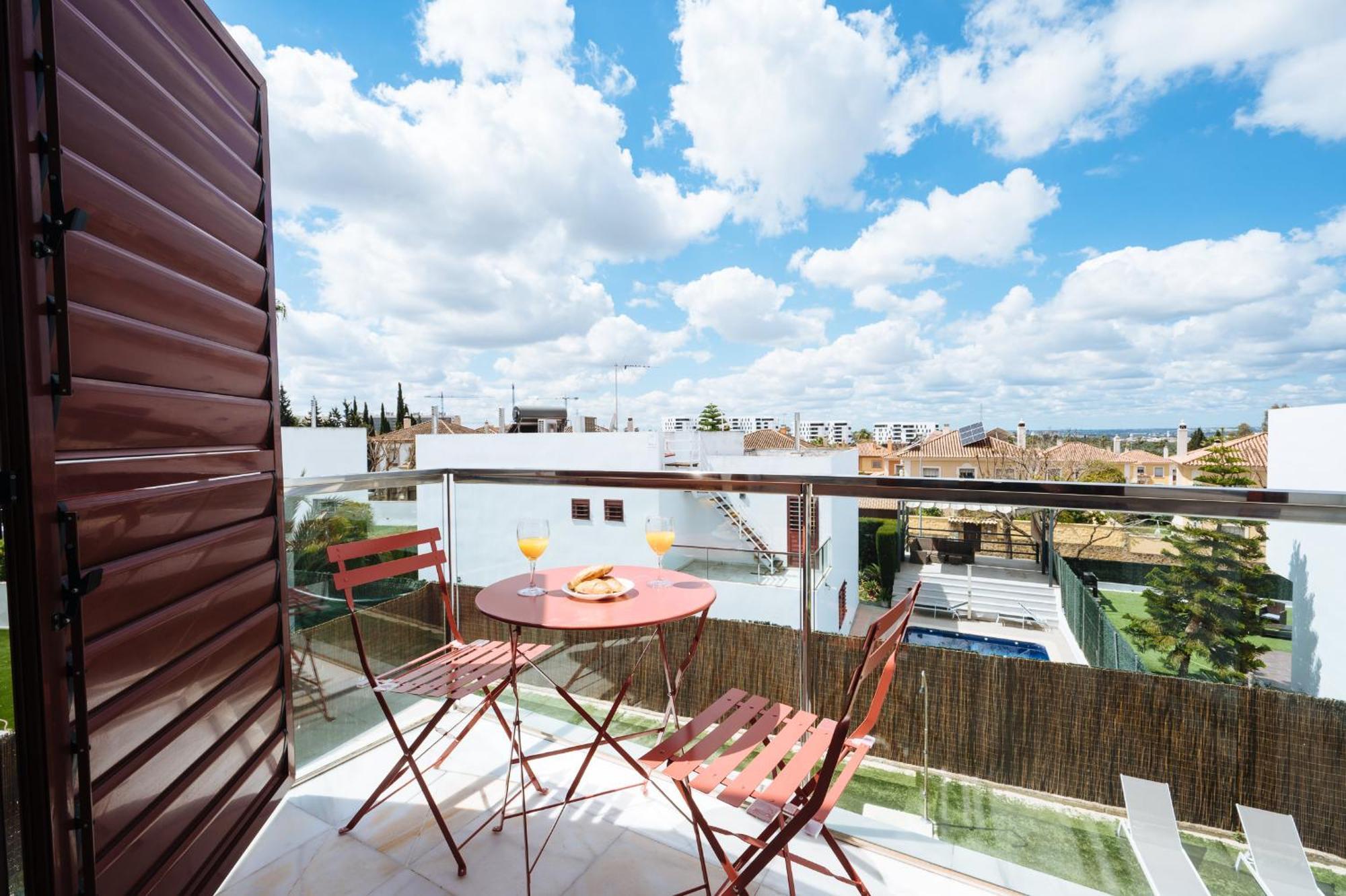 Apartment Luxury In Sevilla - Pool, Terrace & Gameroom Montequinto