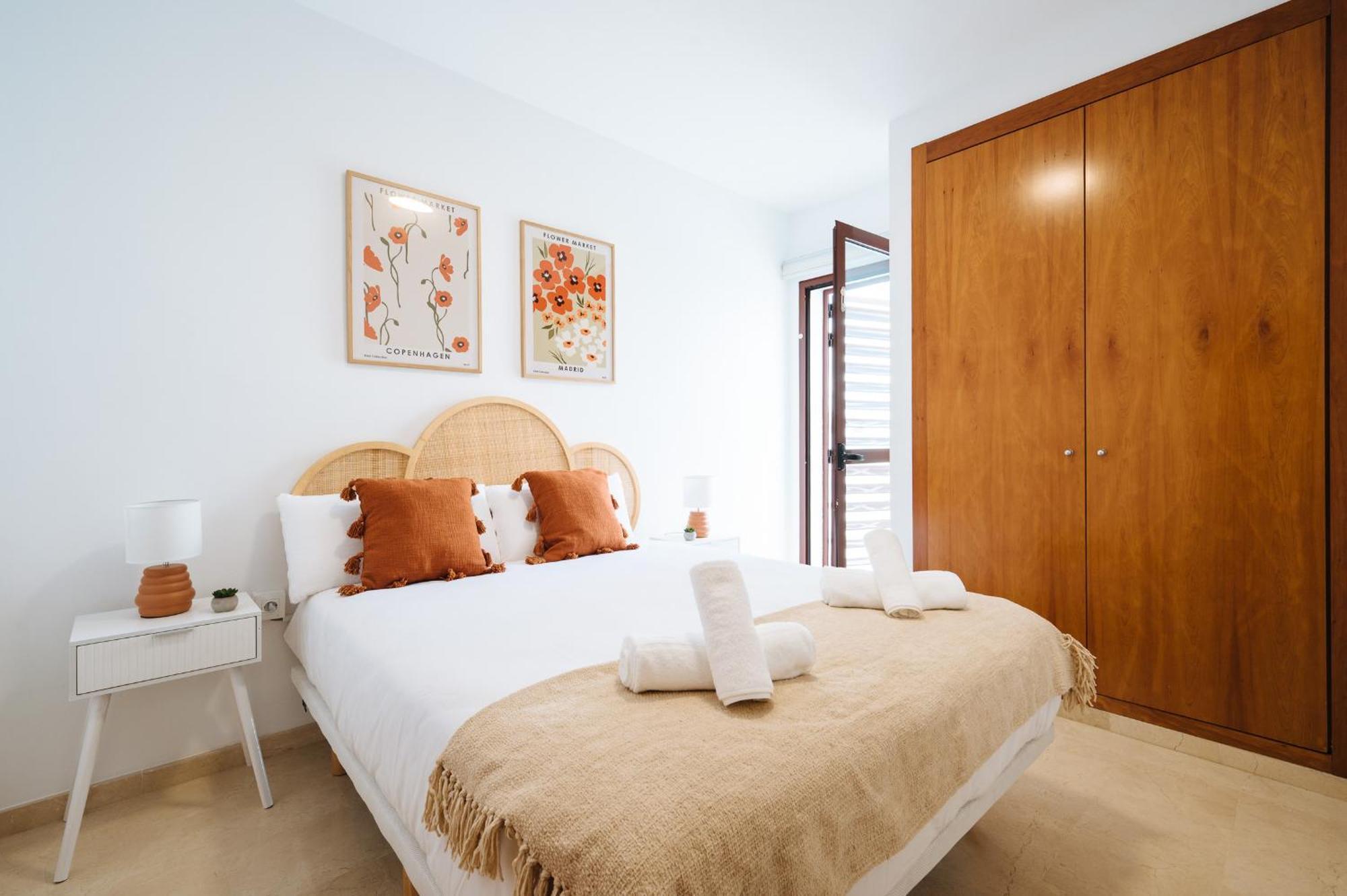 Luxury In Sevilla - Pool, Terrace & Gameroom Apartamento Montequinto