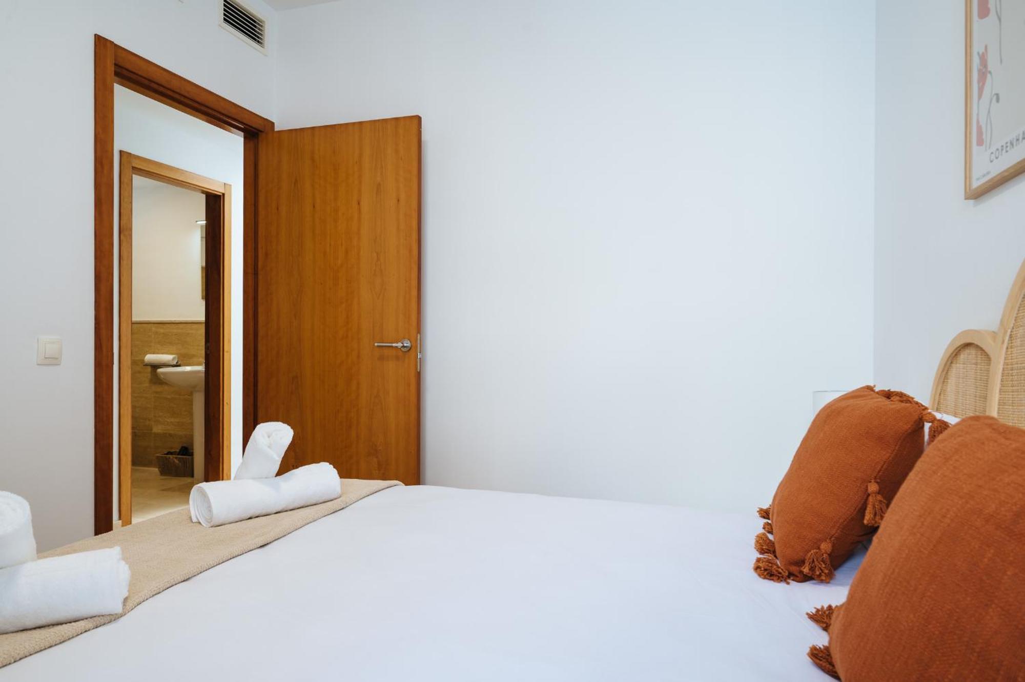 Apartamento Luxury In Sevilla - Pool, Terrace & Gameroom