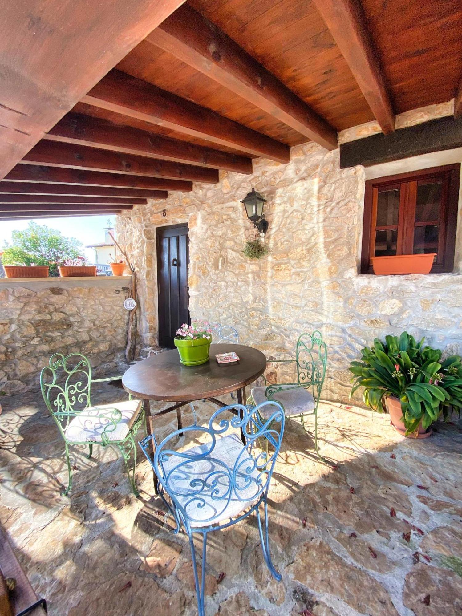 Casucas De Gema