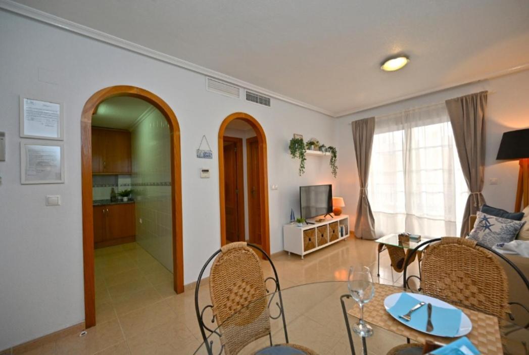 12 Calle San Julián Сasa de vacaciones Torrevieja
