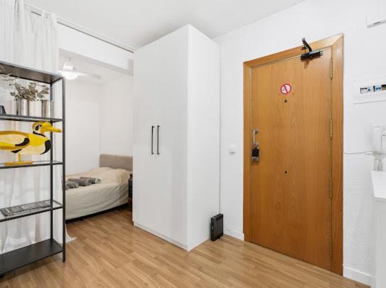 Near The Airport Apartment Cornella de Llobregat