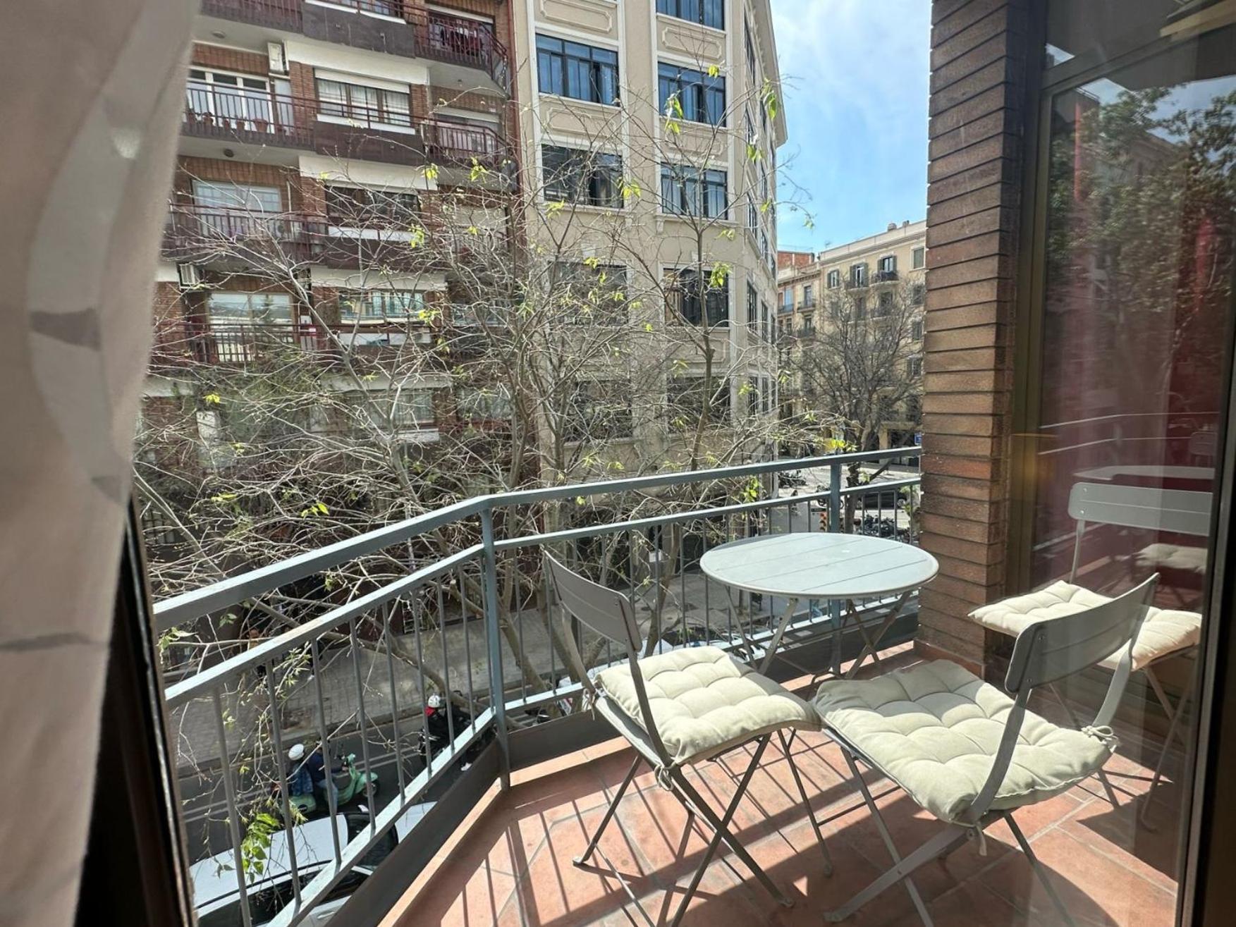 Nuevo Arago Bed & Breakfast Barcelona