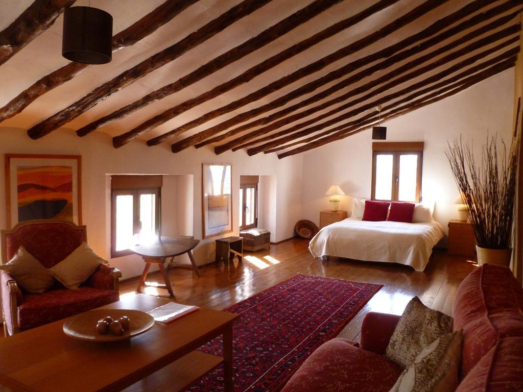 Casa Pedro Barrera Almudema