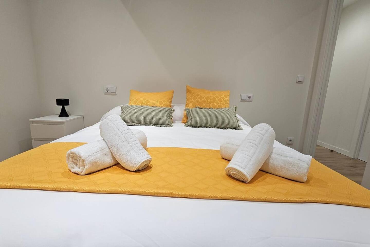 Ciudad Y Playa Apartment *
