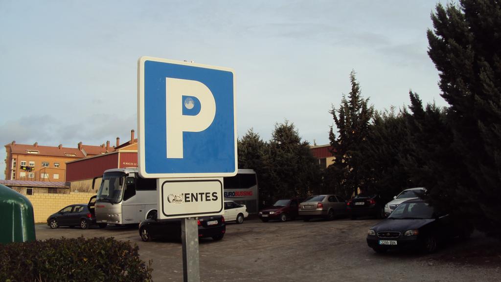 Avenida Del Sotillo 2*