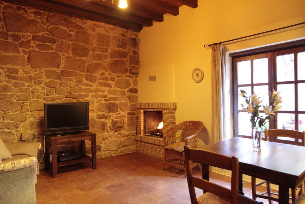 La Casona De * El Royo