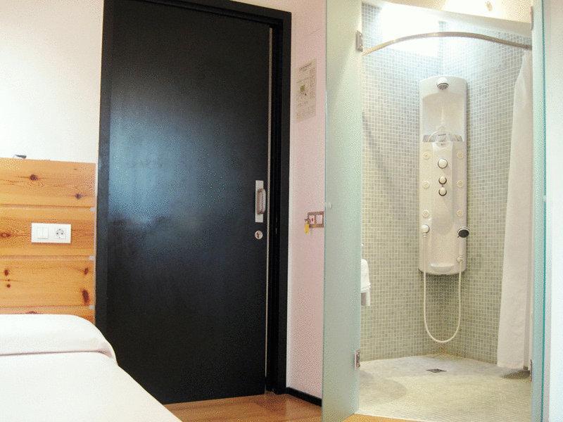 La Plaza Ii Hotel 3*