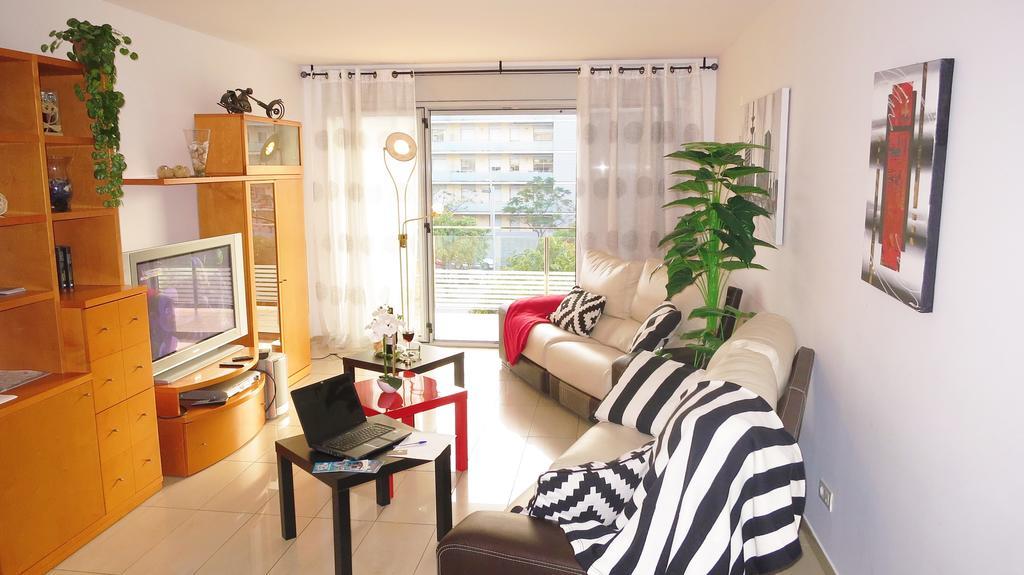 Alexandra's Beach-port Apartment *