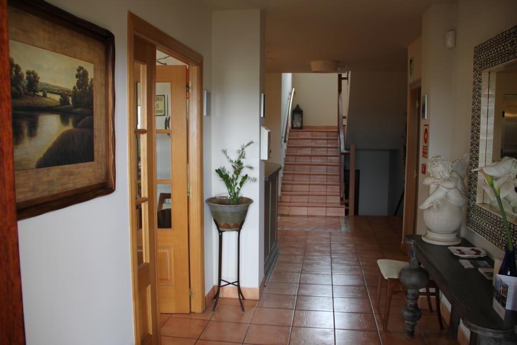 Mencia Hotel Corullón