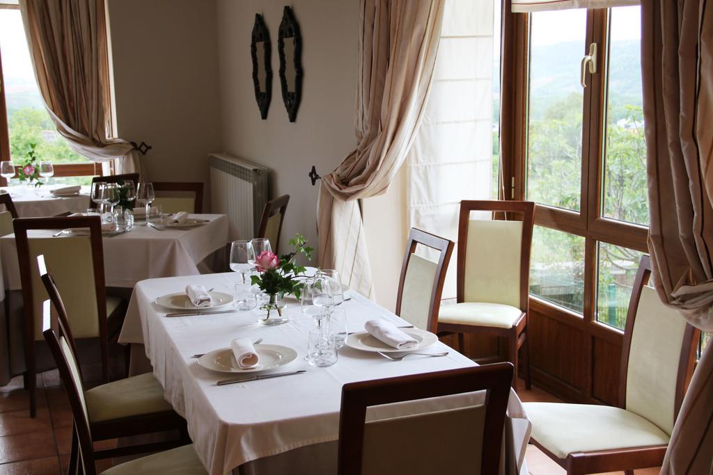 Mencia Hotel