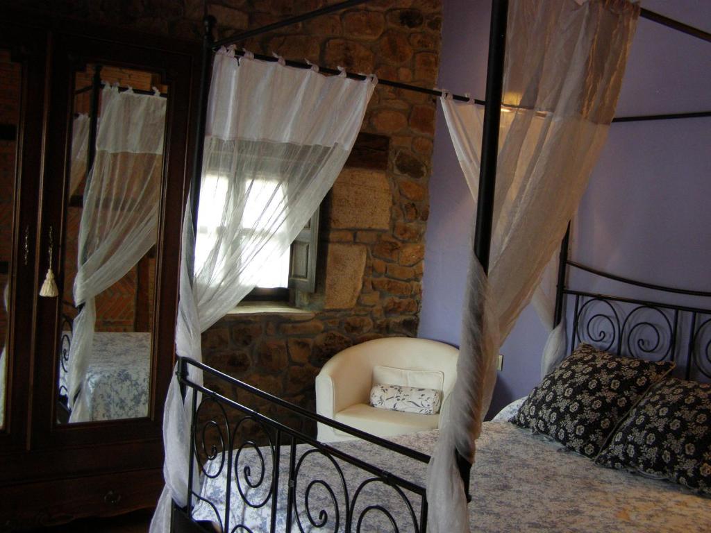 Guest house Rural Ochohermanas Las Fraguas