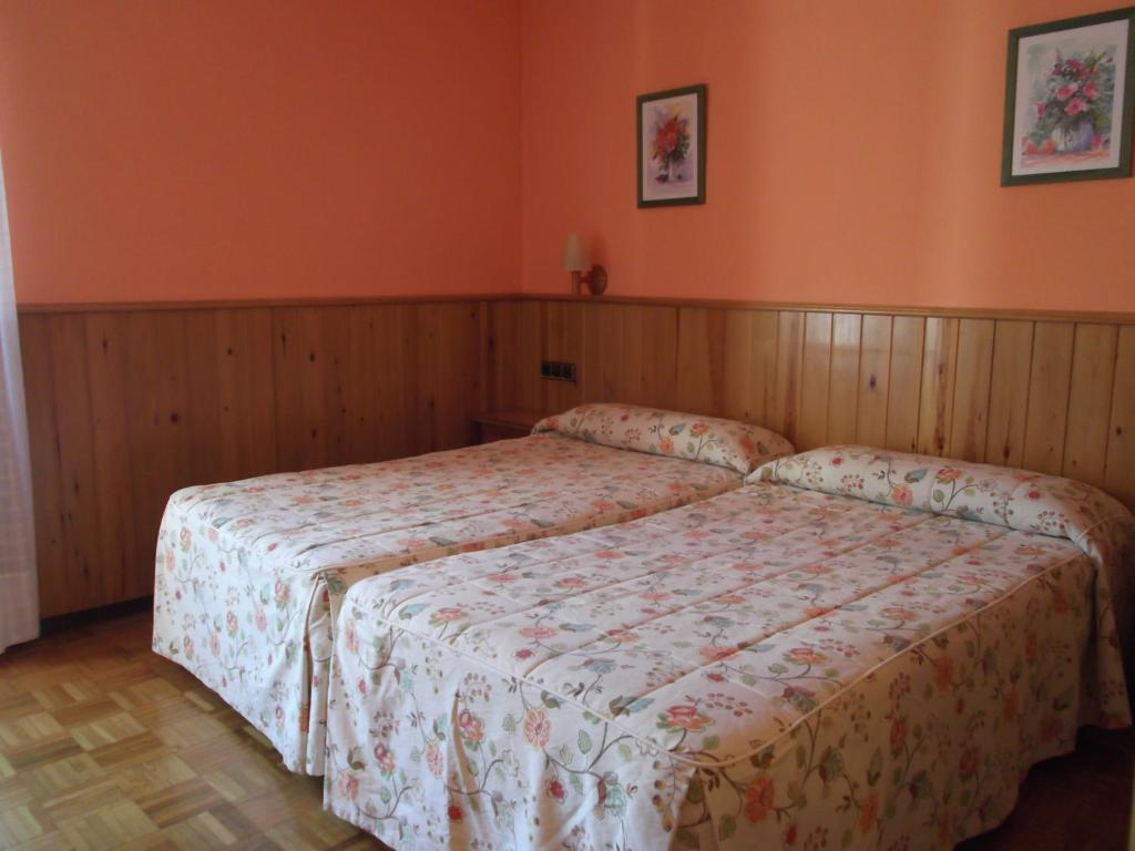 Escalar Hotel