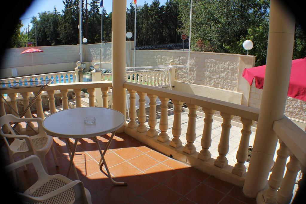 Nieves Hotel 2*