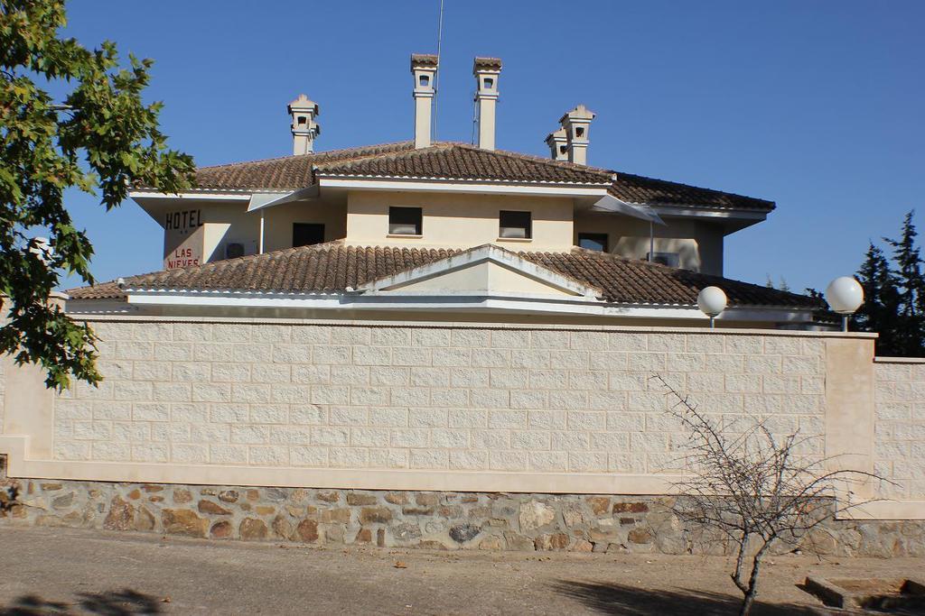Nieves Hotel